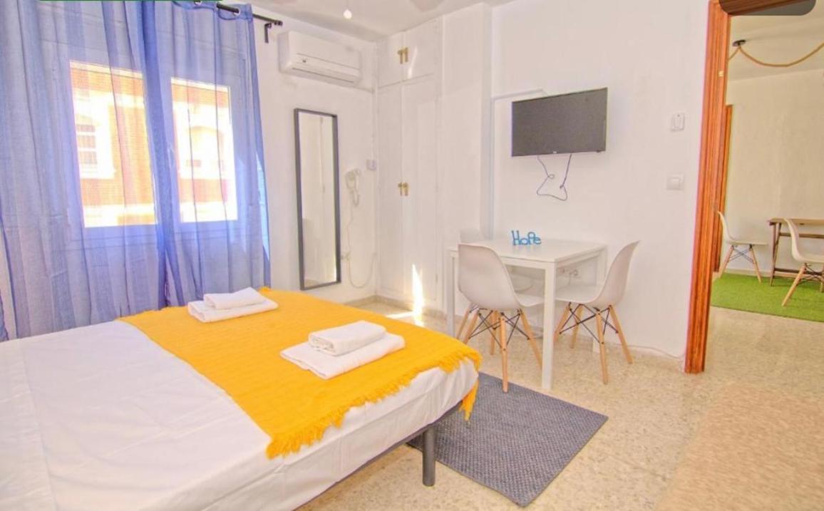 Guest House Mota Malaga Exterior photo